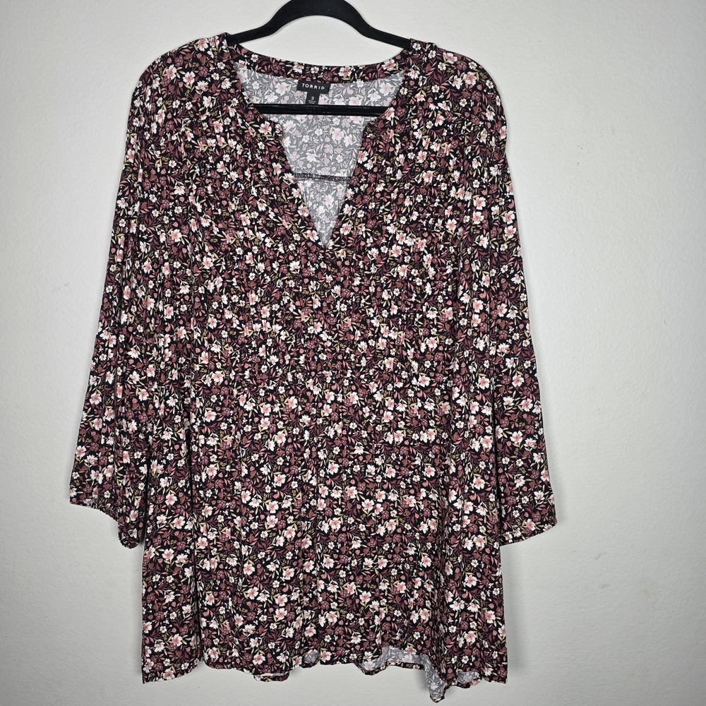 Torrid Womens 3X Black Floral Pleated V-Neck Blouse Ditsy Romantic Whimsigoth